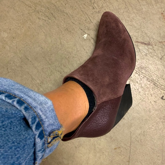 Crown Vintage Deep Purple/ Plum Ankle Boots /Booties - Picture 2 of 8